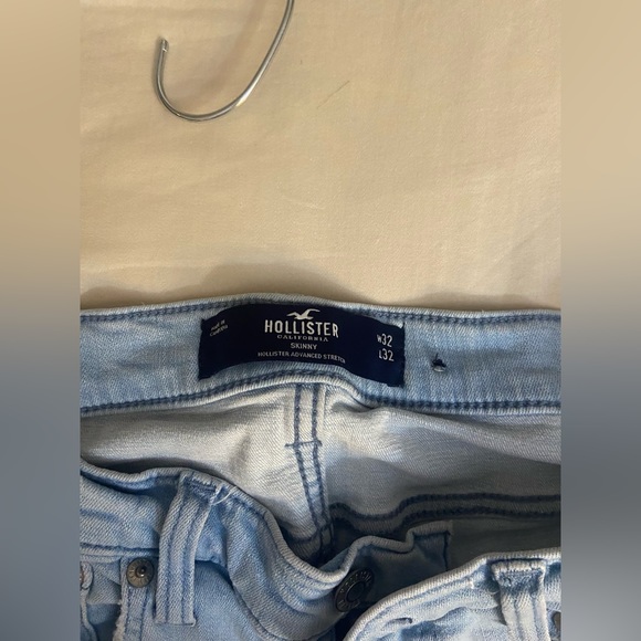 Hollister Ripped Skinny Jeans Light Blue 32 W 32 L - Picture 3 of 3